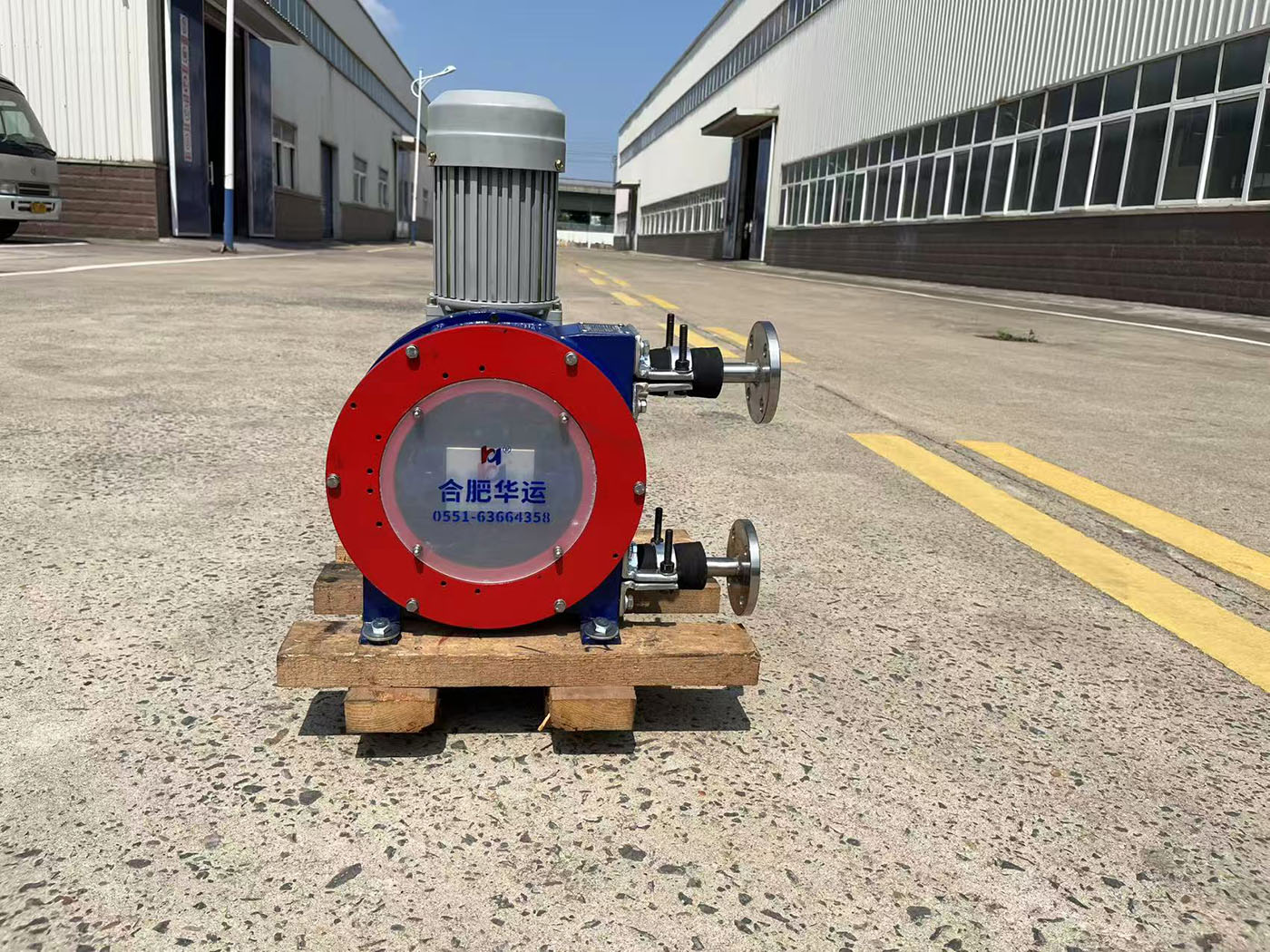 合肥華運(yùn)機(jī)械為國(guó)內(nèi)某知名企業(yè)制造的一批軟管泵順利完工